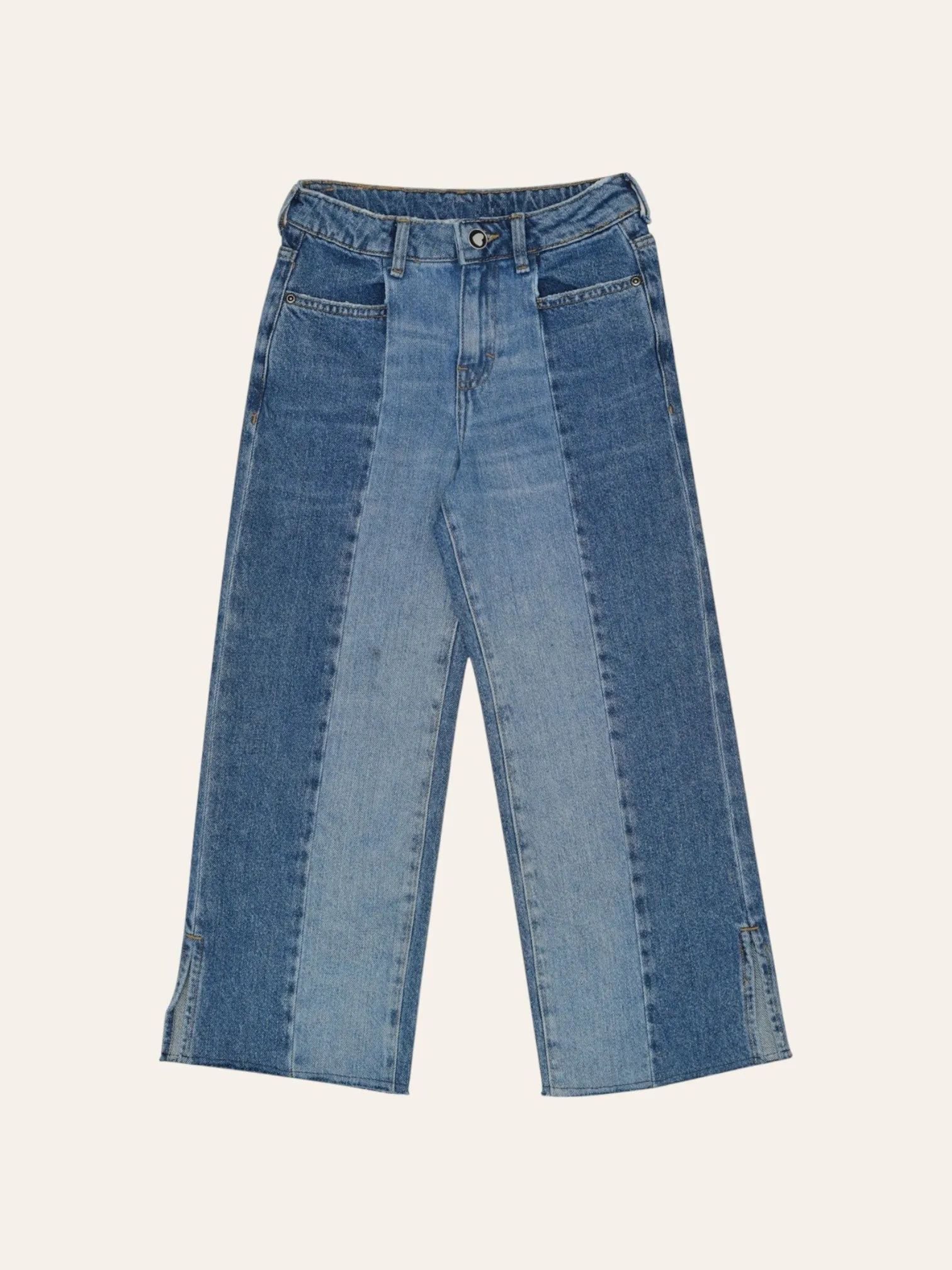 Cut and Sew Flared Jeans